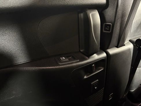 Used 2018 Chrysler Pacifica Limited w/ Advanced Safetytec Group image 37