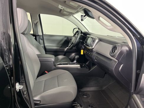 Used 2022 Toyota Tacoma SR5 image 6