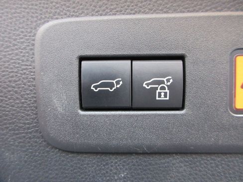 Used 2024 Toyota Land Cruiser image 55