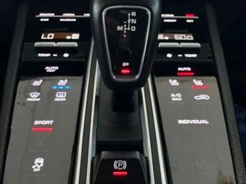 Used 2019 Porsche Cayenne AWD/4WD image 38