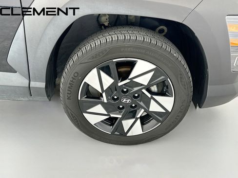 Certified 2025 Hyundai Kona SEL AWD/4WD image 35