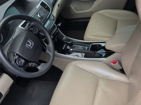 Used 2017 Honda Accord LX image 8