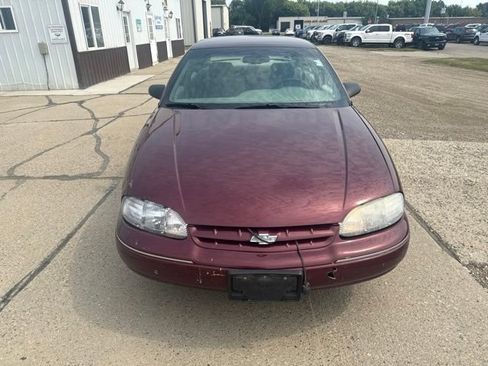 Used 2001 Chevrolet Lumina w/ Preferred Equipment Group FWD image 6