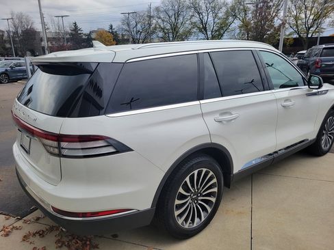 Used 2023 Lincoln Aviator AWD Standard 4dr SUV w/ Premium Package image 12