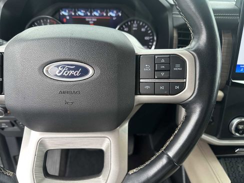 Used 2022 Ford Expedition Limited image 23