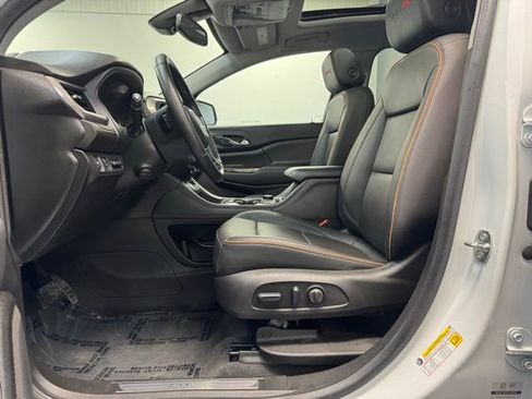Used 2023 GMC Acadia AT4 w/ GMC Pro Grade Package AWD/4WD image 13