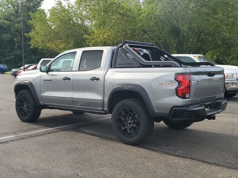 New 2026 Chevrolet Colorado Trail Boss w/ Midnight Edition AWD/4WD image 5