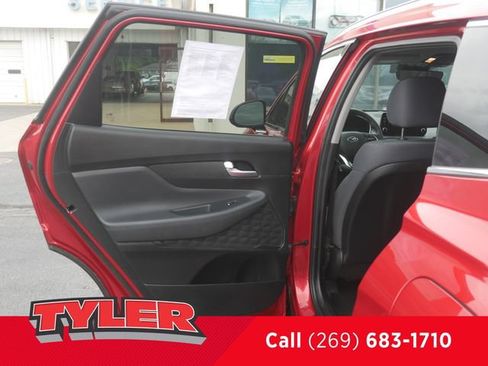 Used 2022 Hyundai Santa Fe SEL AWD/4WD image 18