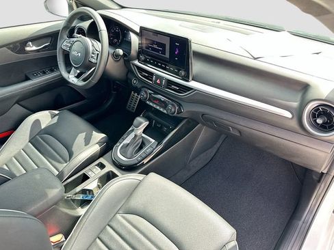 Used 2023 Kia Forte GT-Line w/ GT-Line Premium Package FWD image 29