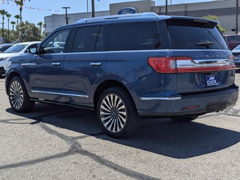Used 2019 Lincoln Navigator Reserve AWD/4WD image 4