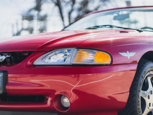 Used 1994 Ford Mustang GT image 29