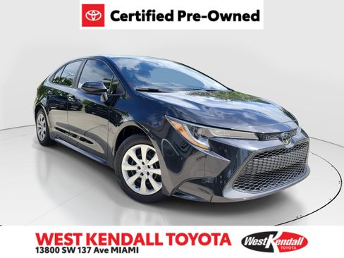 Certified 2022 Toyota Corolla LE FWD image 1