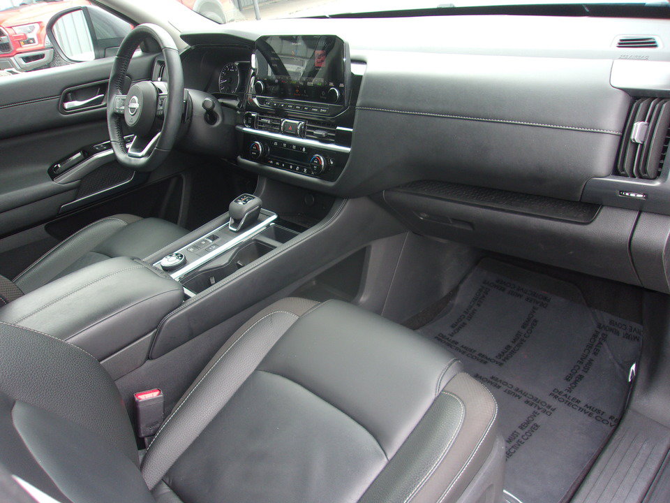 Used 2025 Nissan Pathfinder SL w/ SL Premium Package AWD/4WD image 25