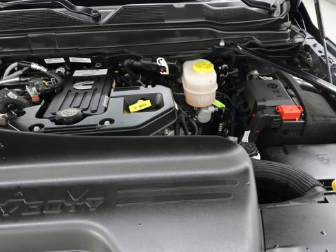 Used 2025 RAM 2500 Big Horn AWD/4WD image 17