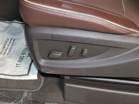 Used 2019 Chevrolet Silverado 2500 High Country w/ Duramax Plus Package image 23