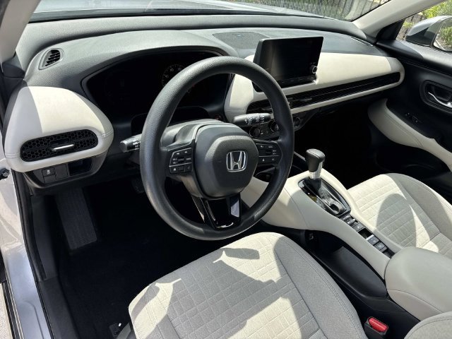 Used 2023 Honda HR-V LX image 17