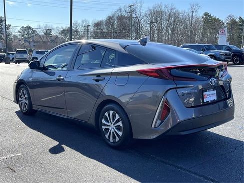Used 2021 Toyota Prius Prime XLE w/ Carpet Mat Package (TMS) image 5