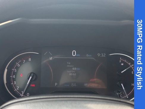 Used 2024 Toyota RAV4 XLE FWD image 22