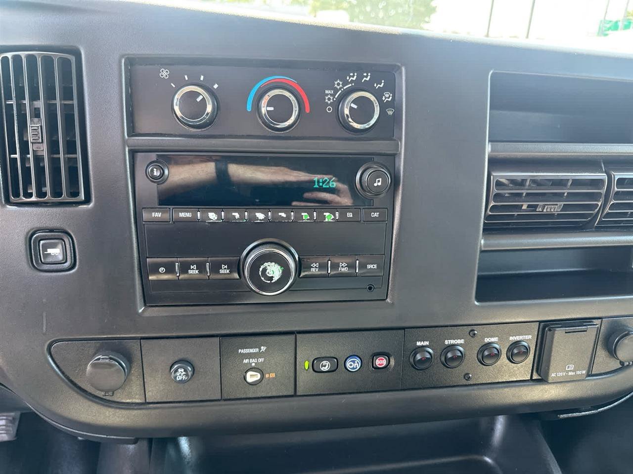 Used 2017 Chevrolet Express 2500 RWD image 14