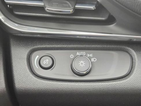 New 2026 Buick Envista Preferred FWD image 15