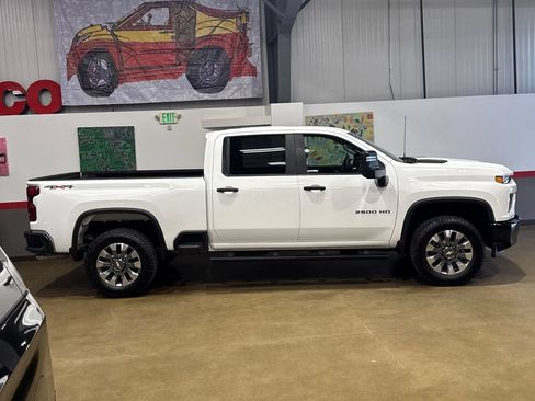 Used 2022 Chevrolet Silverado 2500 Custom w/ Custom Value Package AWD/4WD image 57