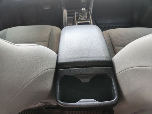 Used 2019 Toyota Tacoma SR5 AWD/4WD image 26