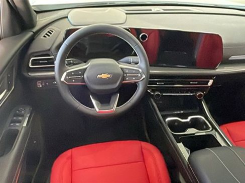 New 2026 Chevrolet Traverse LT w/ LPO, Floor Liner Package image 10