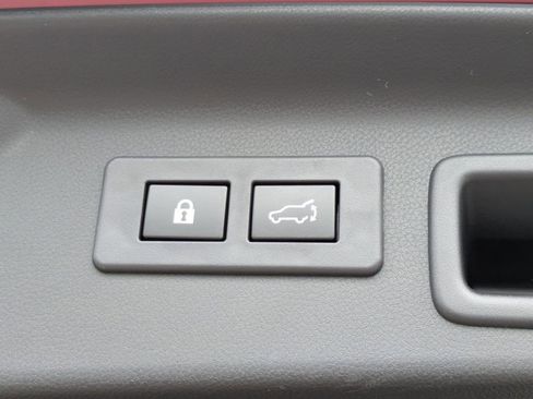 Used 2025 Subaru Forester Premium w/ Convenience Package #1 image 13