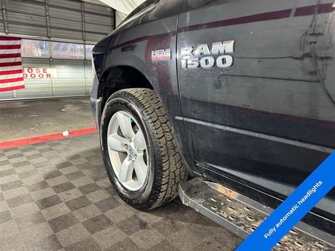 Used 2018 RAM 1500 Classic SLT image 7