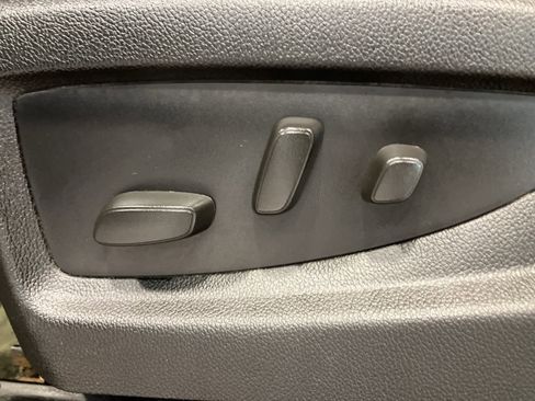 Used 2015 GMC Sierra 1500 SLE w/ SLE Value Package image 11