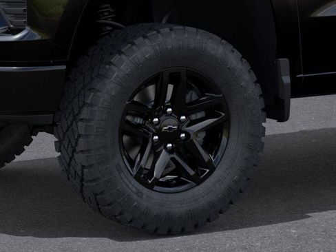 New 2026 Chevrolet Silverado 1500 Custom Trail Boss w/ Midnight Edition image 9