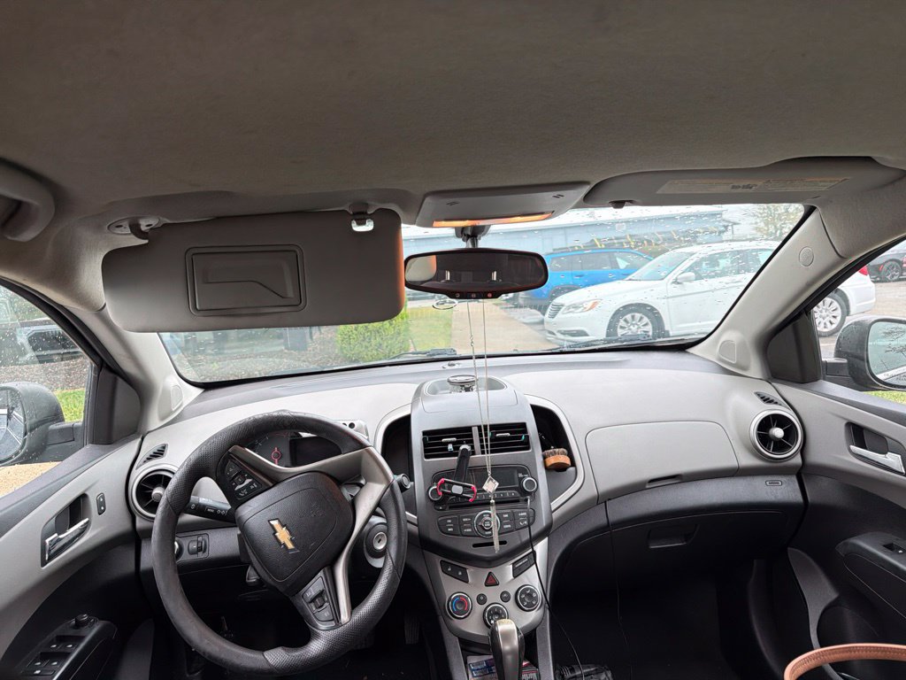 Used 2015 Chevrolet Sonic LT FWD image 6