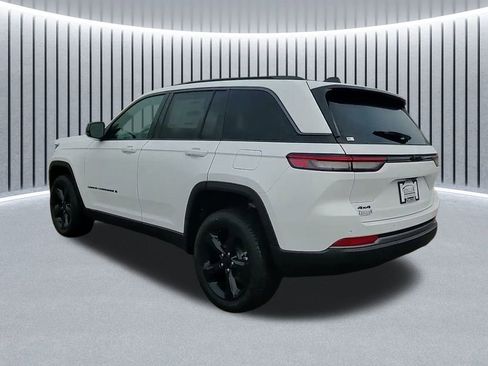 New 2026 Jeep Grand Cherokee Limited w/ Limited Altitude Package image 15