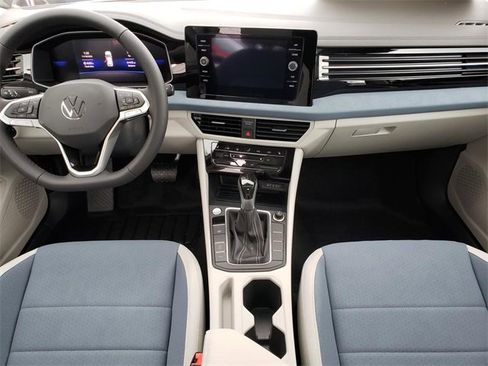 New 2025 Volkswagen Jetta SE image 9