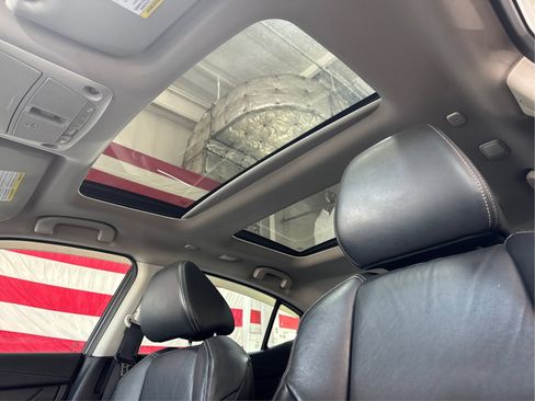 Used 2017 Nissan Maxima Platinum FWD image 20