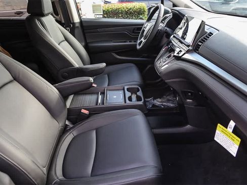 New 2026 Honda Odyssey EX-L image 17