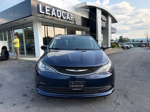 Used 2020 Chrysler Voyager Lxi FWD image 8