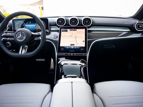Used 2024 Mercedes-Benz C 300 4MATIC Sedan image 31