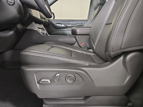Certified 2024 GMC Yukon Denali AWD/4WD image 32