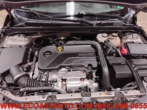 Used 2023 Chevrolet Malibu LT image 9