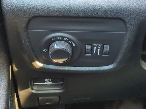 New 2026 Jeep Grand Cherokee Altitude AWD/4WD image 21