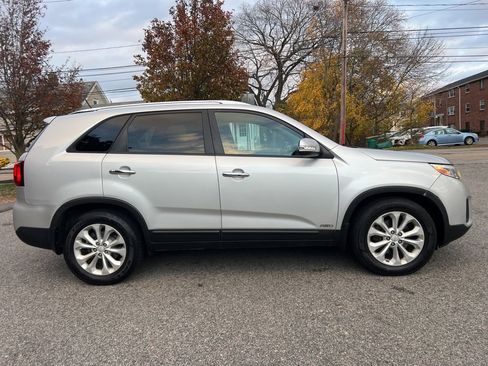 Used 2015 Kia Sorento EX w/ EX V6 Touring Package image 5