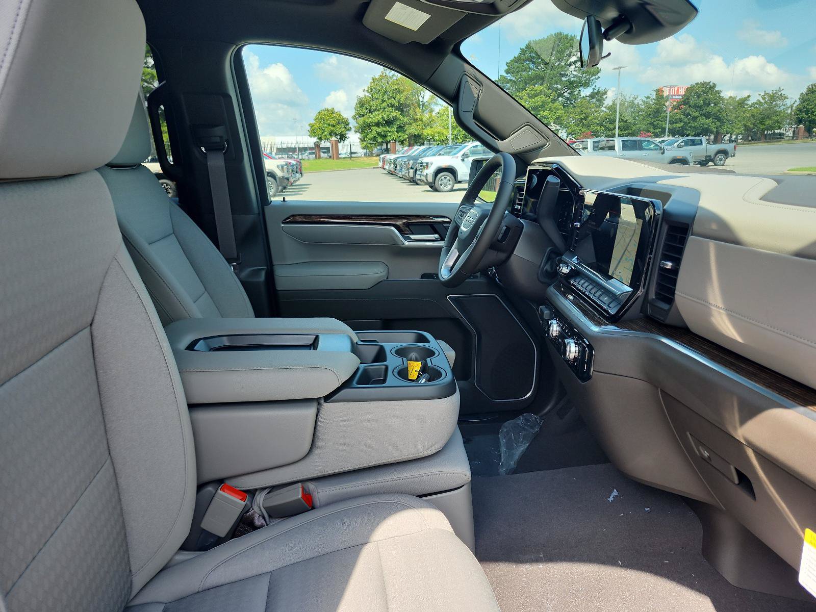 New 2026 GMC Sierra 1500 SLE AWD/4WD image 8