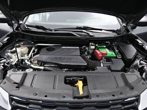 Used 2023 Nissan Rogue S AWD/4WD image 26