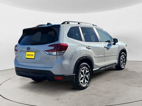 Certified 2024 Subaru Forester Premium AWD/4WD image 5