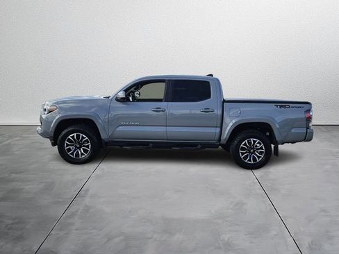 Used 2021 Toyota Tacoma TRD Sport image 3