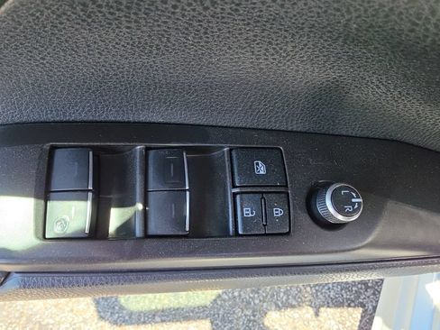 Used 2022 Toyota Camry XSE FWD image 19