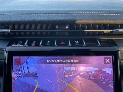 Used 2025 Jeep Grand Cherokee L Limited AWD/4WD image 23