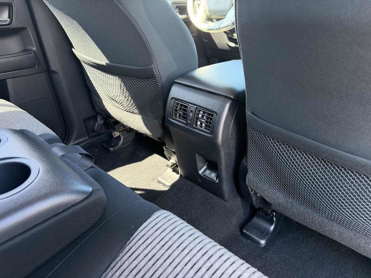 Used 2020 Toyota 4Runner SR5 AWD/4WD image 21