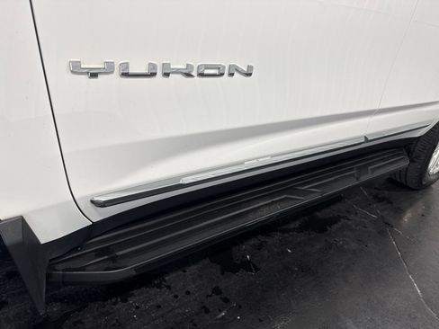 Used 2022 GMC Yukon SLT w/ SLT Premium Package AWD/4WD image 55